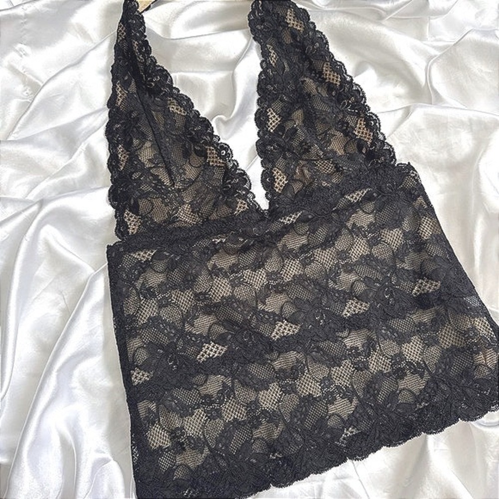 The Limited Black Floral Lace Halter Top Nude Mesh Lining V-Neck Size M